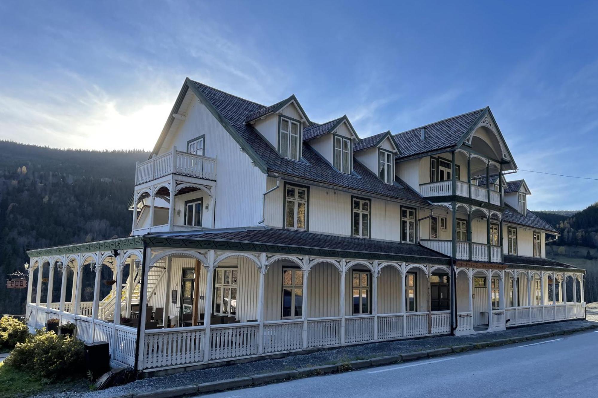 Heartbreak Hotel Nedre Heidal Exterior photo
